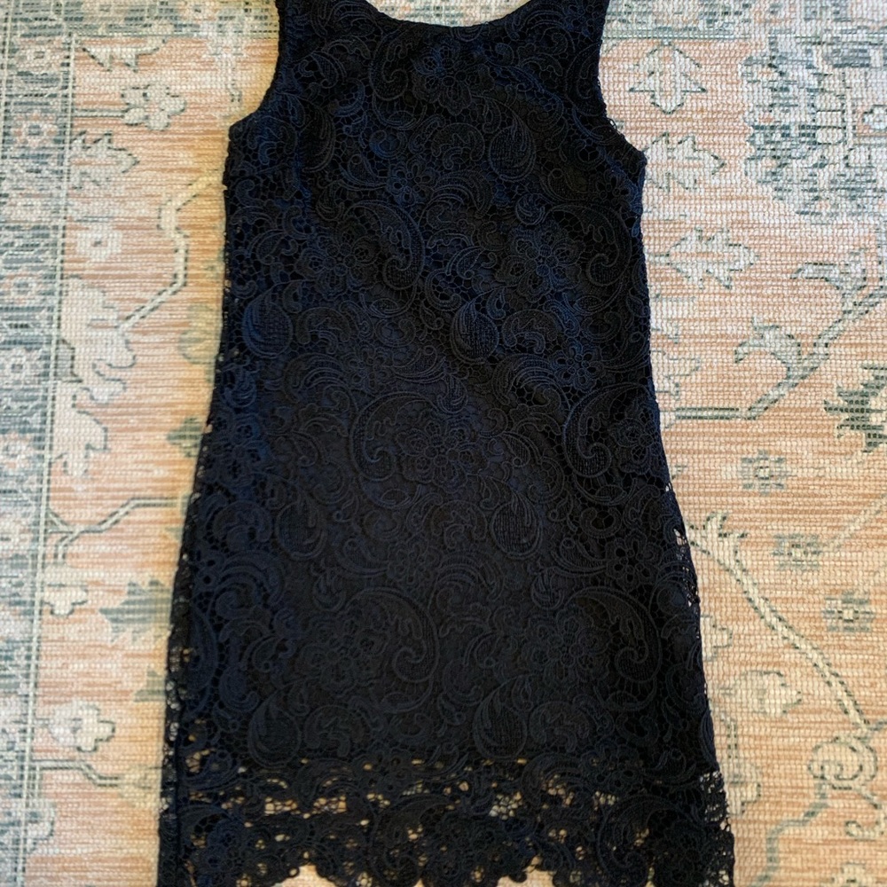 Annabella Lace Shift Dress